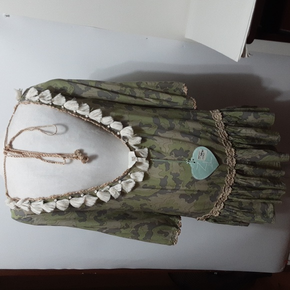 Z & L Camo Tassels Back Crochet Trim S Tunic Top - Picture 5 of 10